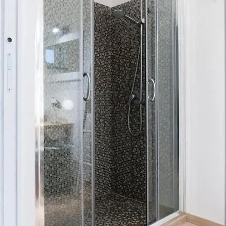 Antico E Moderno Con Design Дом отдыха
