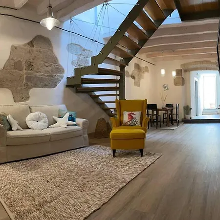 Antico E Moderno Con Design