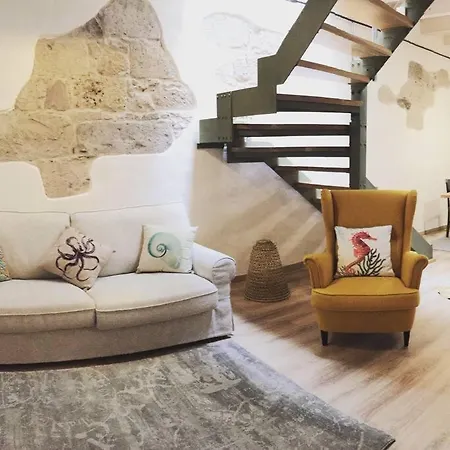 Antico E Moderno Con Design SantʼAntìoco