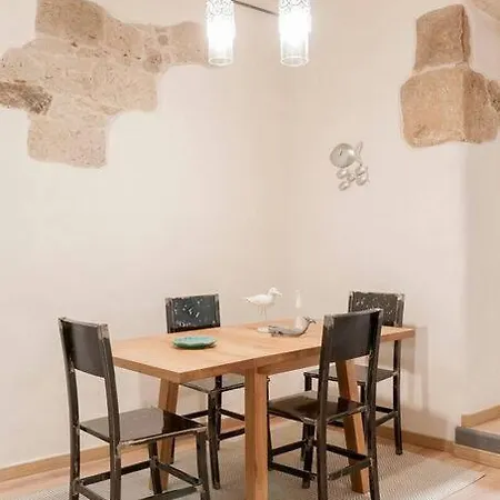 Antico E Moderno Con Design Tatil Evi