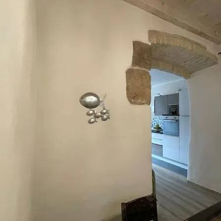 Antico E Moderno Con Design Tatil Evi *
